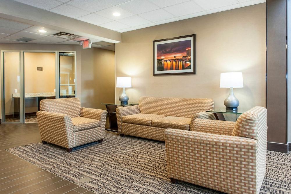 קולומבוס Comfort Suites מראה חיצוני תמונה